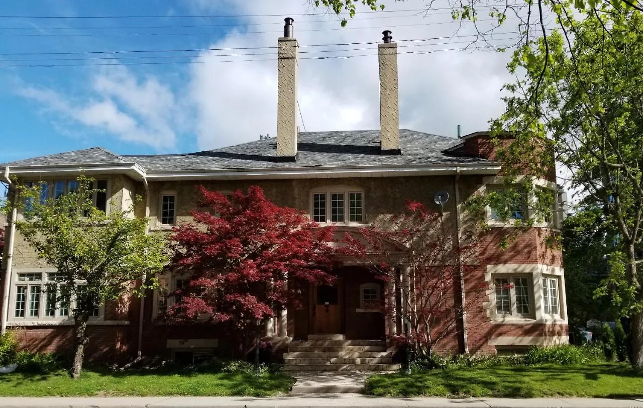 The Jane Toronto Bed & Breakfast